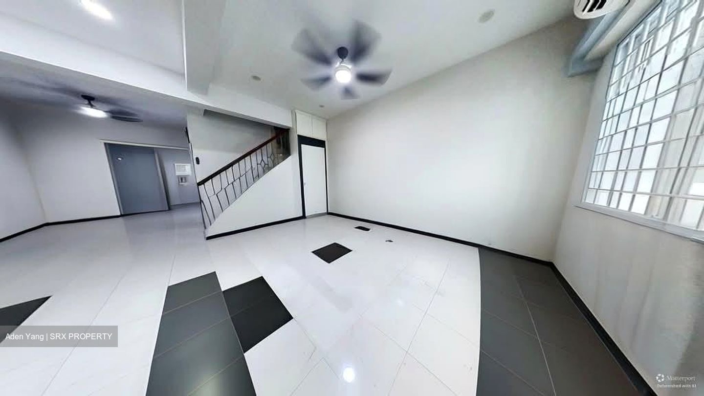 Sennett Estate (D13), Terrace #561490881